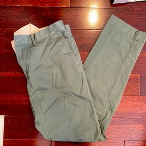 J. Crew Men’s Chino - Size 33/32 Slim